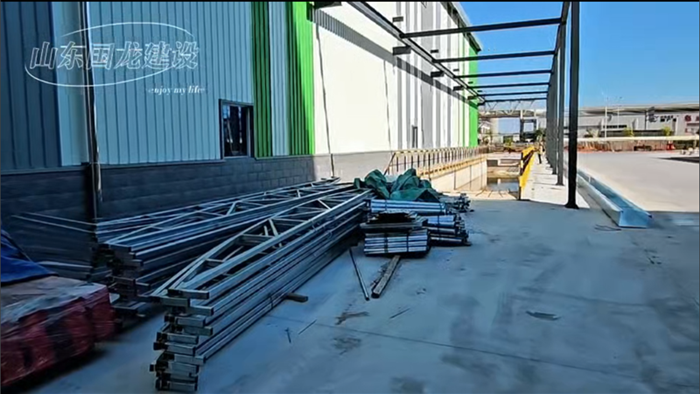 南寧太陽(yáng)紙業(yè)廠房通道自動(dòng)推拉雨棚